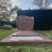 Zelf je grafmonument kiezen bij leven ?